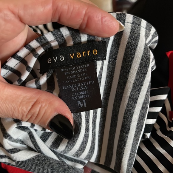 Tunic, Eva Varro - Picture 3 of 4